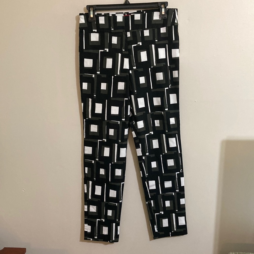 Krazy Larry size 10 pull on geometric pattern pants.